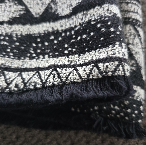 H&M Wrap Skirt Women Sz 8 Black White Paisley Fringe Short Tweed New - Picture 16 of 16